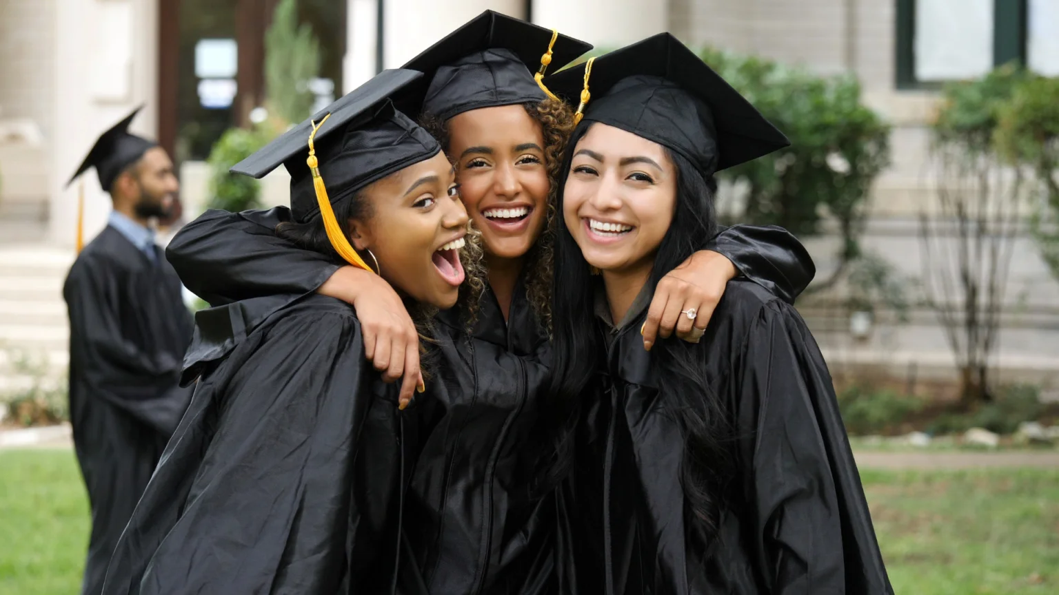 Read more about the article Three Steps to Find a Job in the Pharmaceutical Industry as a Fresher